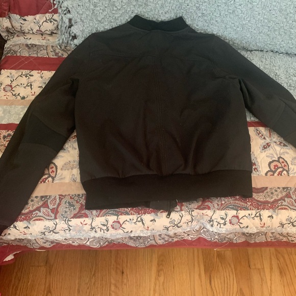 Authentic Canada Goose lightweight jacket. - Picture 9 of 13